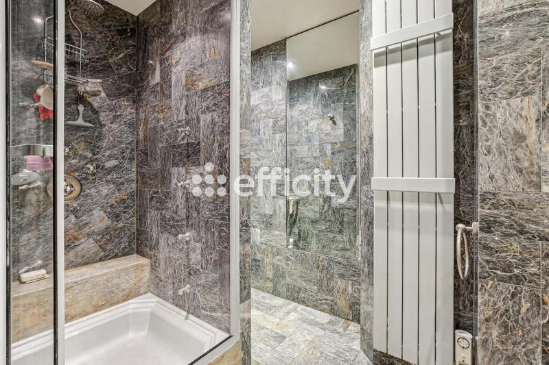 Appartement - 121 m² - 4 pièces