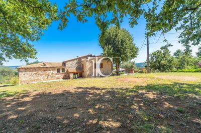 Maison - 166 m² - 7 pièces