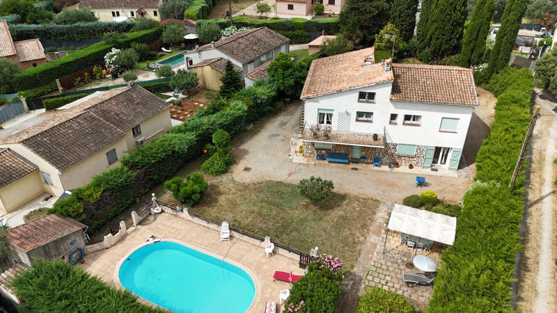 Maison - 166 m² - 6 pièces