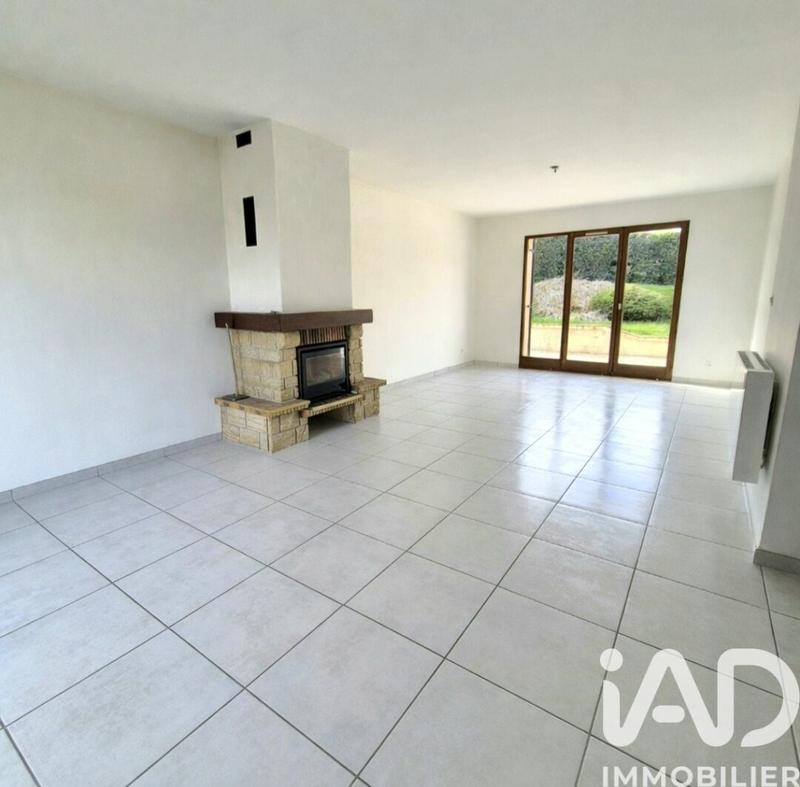 Maison - 97 m² - 5 pièces