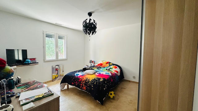 Villa - 180 m² - 6 pièces