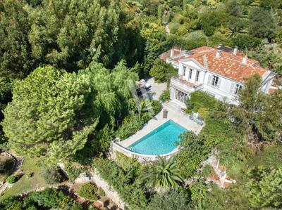 Villa - 475 m² - 12 pièces