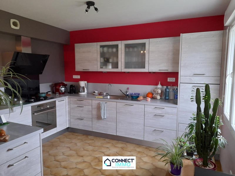 Maison - 137 m² - 6 pièces