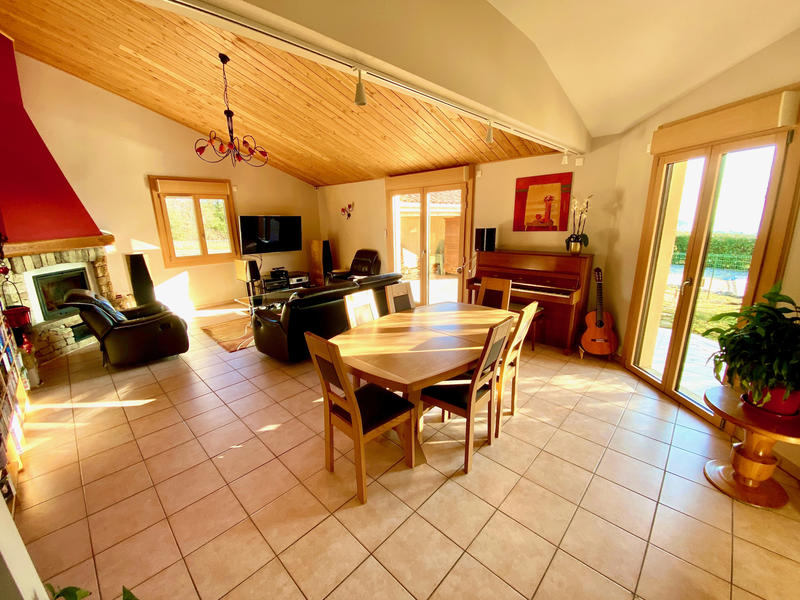 Maison - 133 m² - 9 pièces