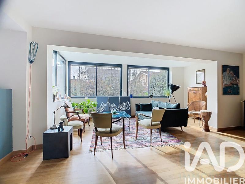 Maison - 198 m² - 7 pièces