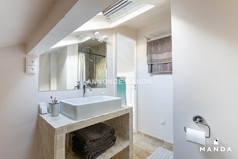 Loft - 74 m² - 2 pièces