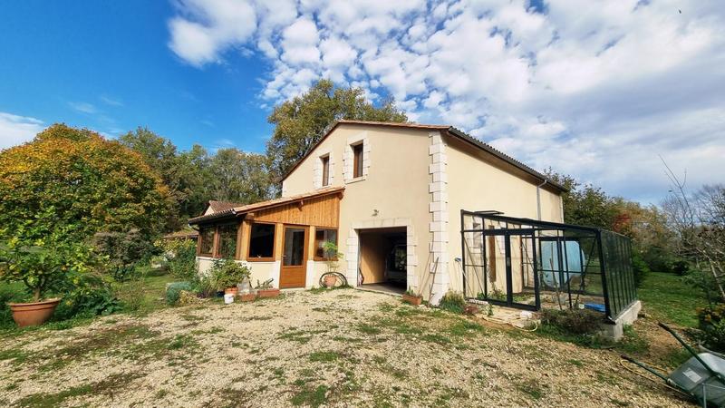 Propriété - 327 m² - 10 pièces