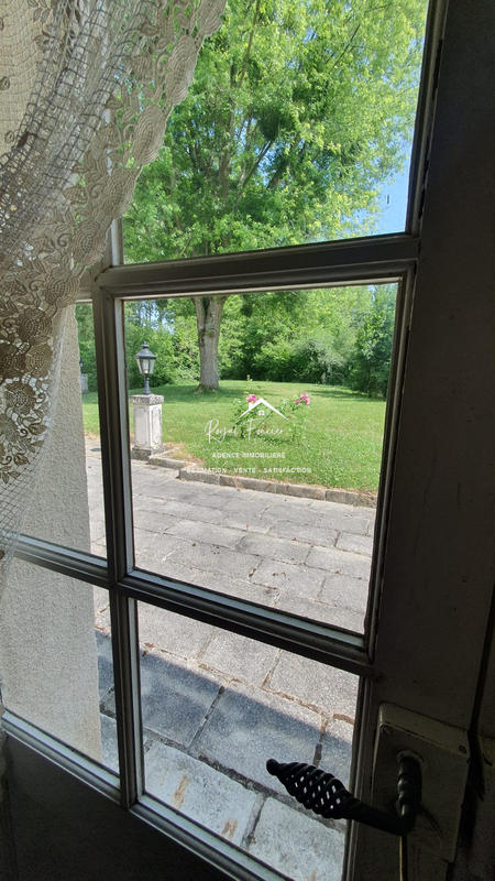 Maison ancienne - 250 m² - 11 pièces