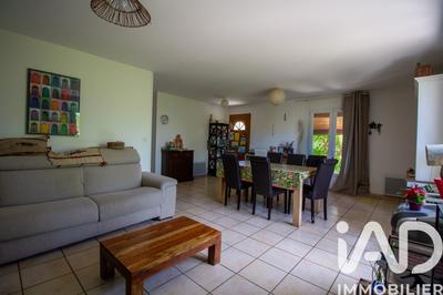 Maison - 84 m² - 3 pièces