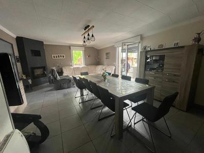 Maison - 96 m² - 4 pièces