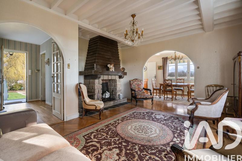 Maison - 180 m² - 7 pièces