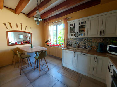 Maison - 250 m² - 11 pièces