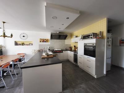 Maison - 228 m² - 6 pièces