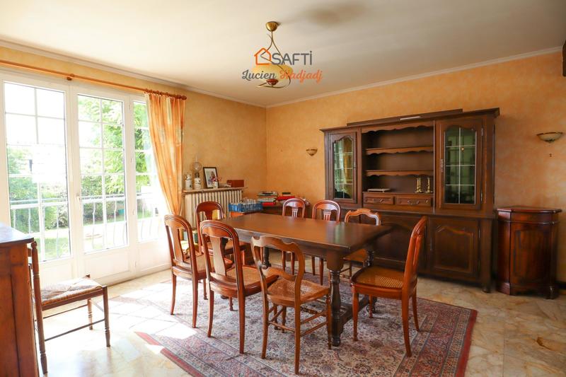 Maison - 95 m² - 5 pièces