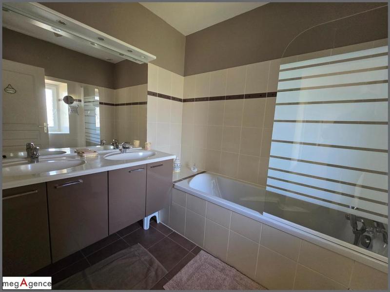 Longère - 220 m² - 10 pièces