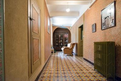 Maison de ville - 373 m² - 18 pièces