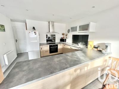 Maison - 80 m² - 5 pièces