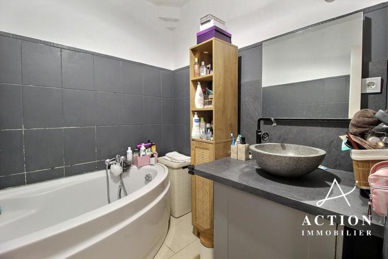 Maison - 78 m² - 3 pièces