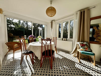 Maison - 264 m² - 7 pièces