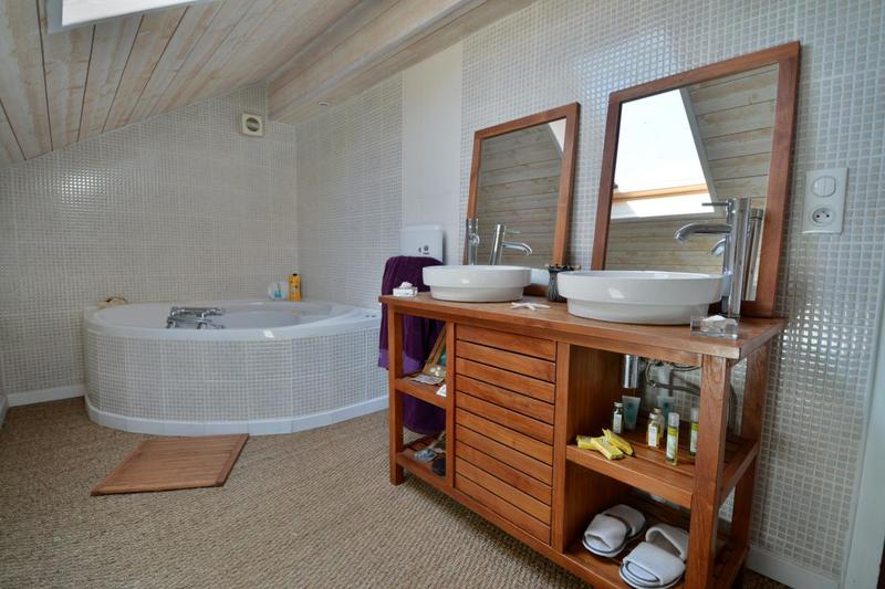 Maison - 180 m² - 8 pièces