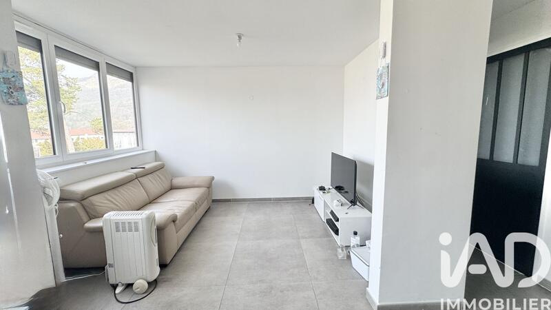 Appartement - 81 m² - 4 pièces