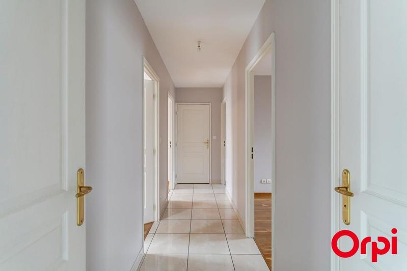 Appartement - 106 m² - 5 pièces