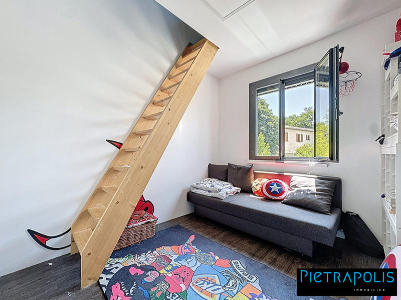 Maison - 140 m² - 6 pièces