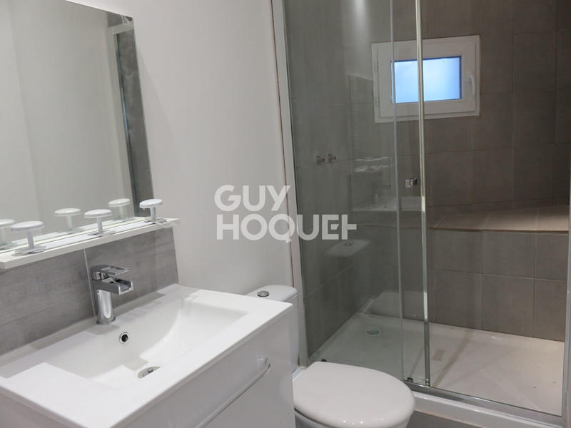 Immeuble - 6 pièces