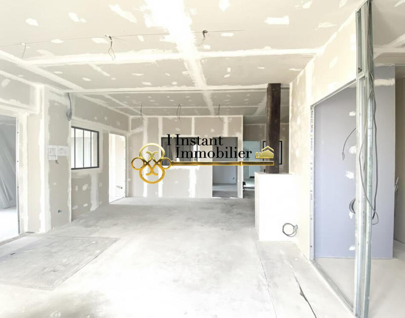 Local d'activités - 117 m² - 5 pièces