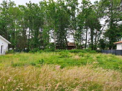 Terrain constructible - 602 m²