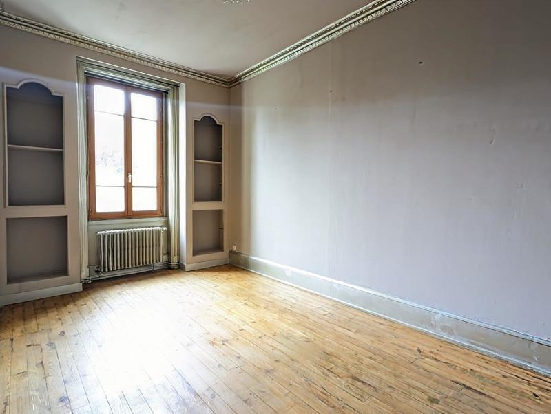 Appartement - 130 m² - 5 pièces