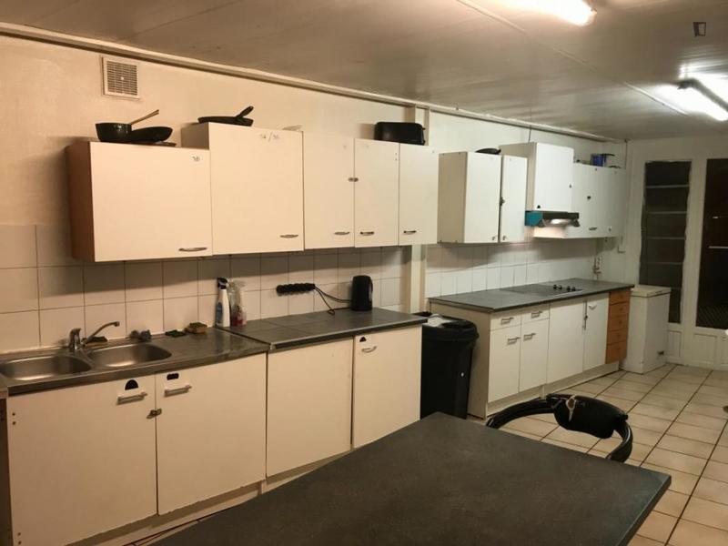 Chambre - 14 pièces