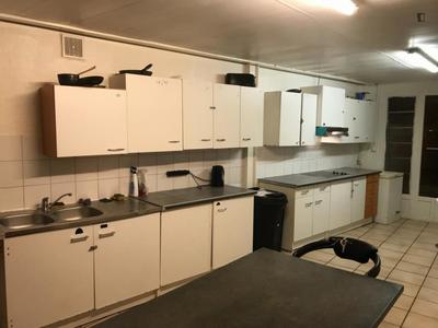 Chambre - 14 pièces