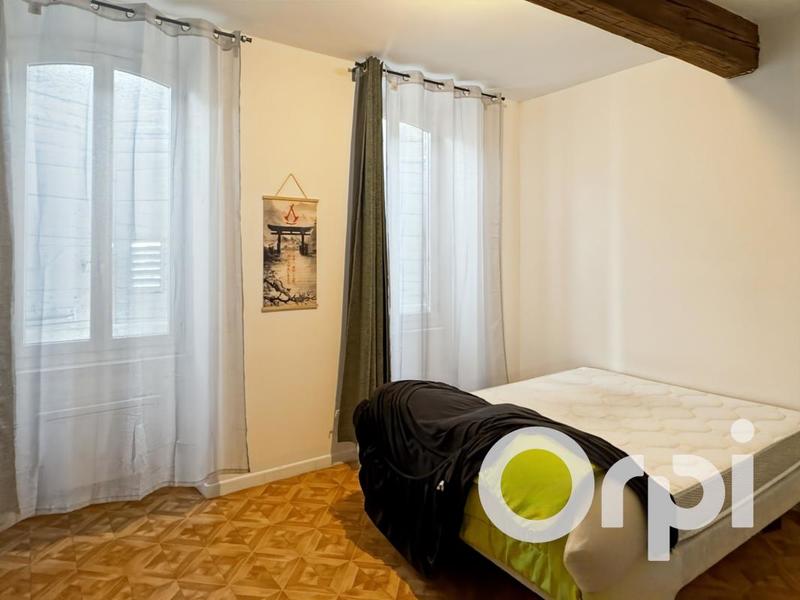 Immeuble - 203 m² - 6 pièces