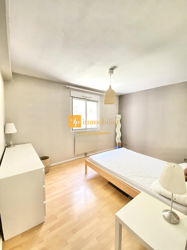 Appartement - 91 m² - 5 pièces