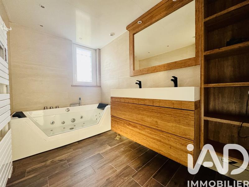 Maison - 126 m² - 6 pièces