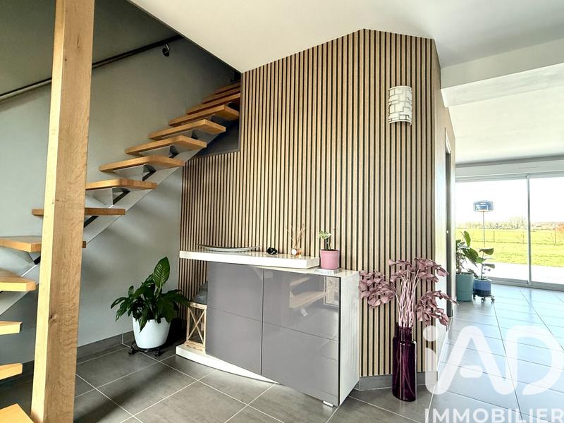 Maison - 140 m² - 5 pièces