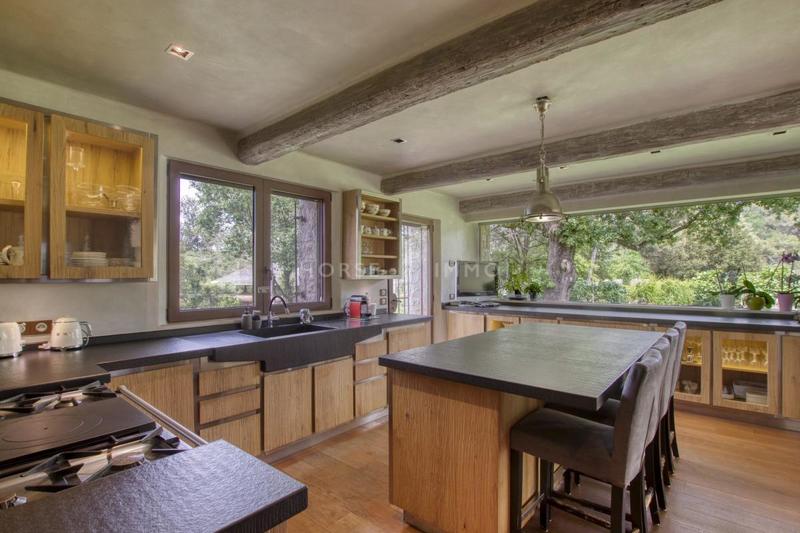 Haras - 600 m² - 20 pièces