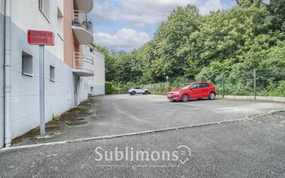 Parking / Garage - 12 m²