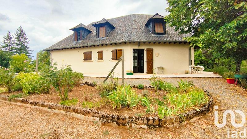 Maison - 166 m² - 8 pièces