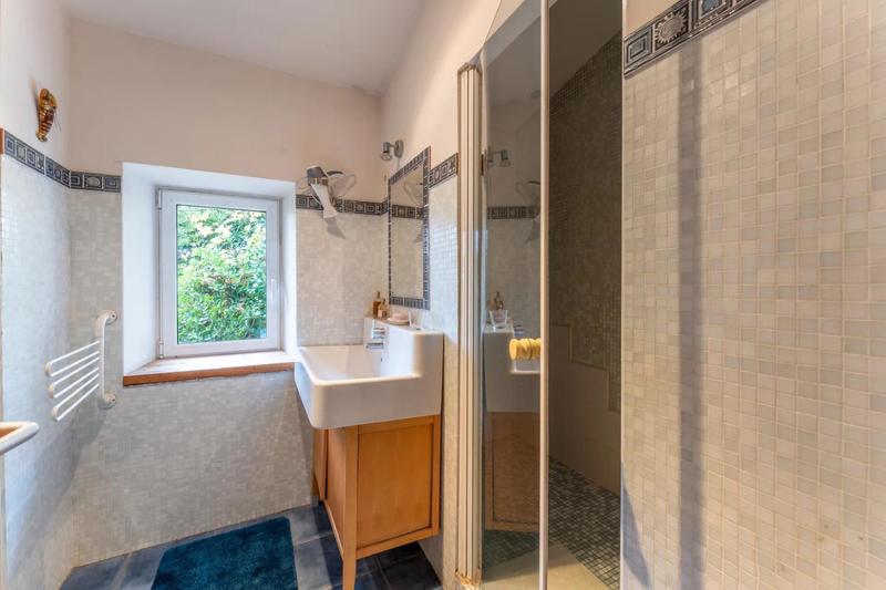 Maison - 160 m² - 9 pièces