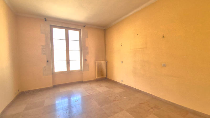 Maison - 219 m² - 7 pièces