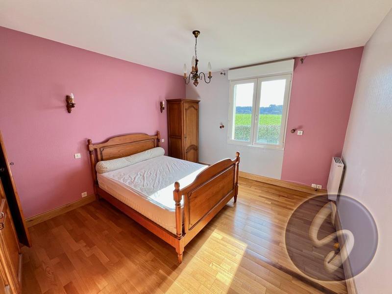 Maison ancienne - 177 m² - 6 pièces