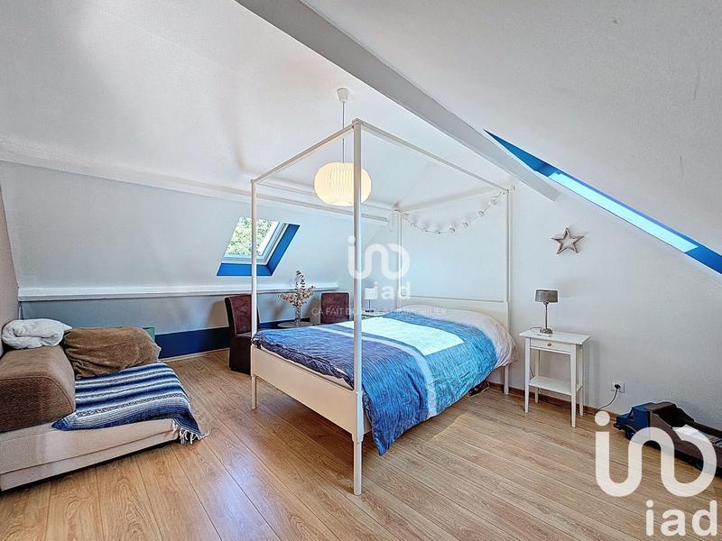 Maison - 220 m² - 9 pièces