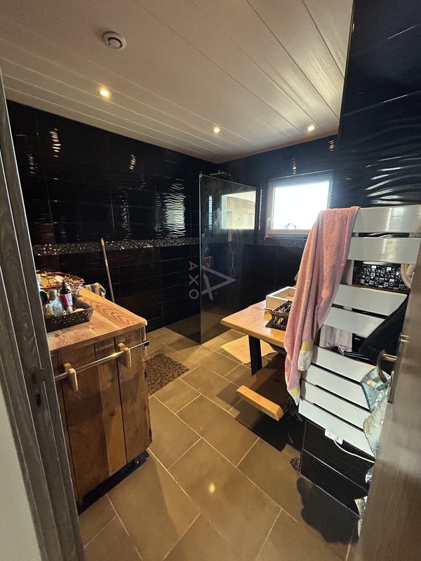 Maison - 150 m² - 4 pièces