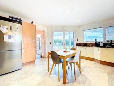 Maison - 297 m² - 7 pièces