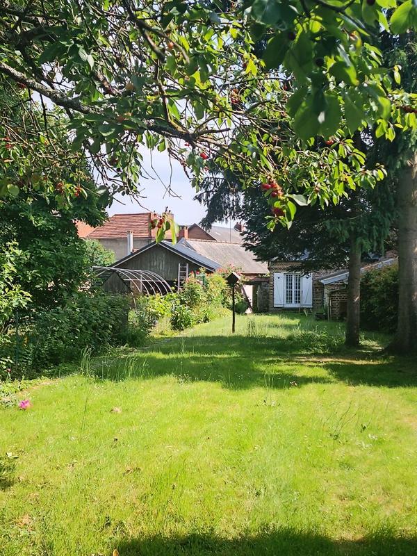 Maison - 254 m² - 12 pièces