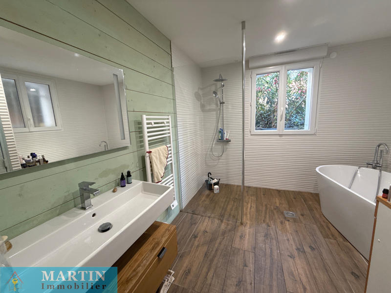 Appartement - 108 m² - 4 pièces