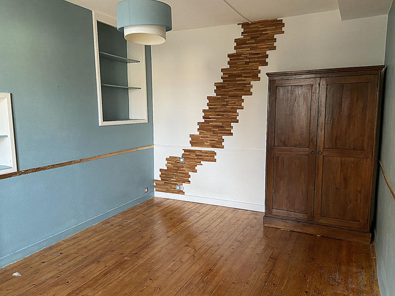 Maison - 151 m² - 7 pièces