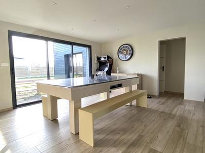 Maison - 143 m² - 5 pièces